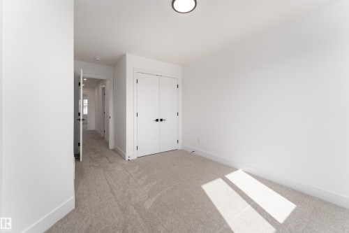 3127 Magpie Way, Edmonton, AB - Indoor Photo Showing Other Room