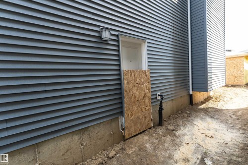 3127 Magpie Way, Edmonton, AB - Outdoor