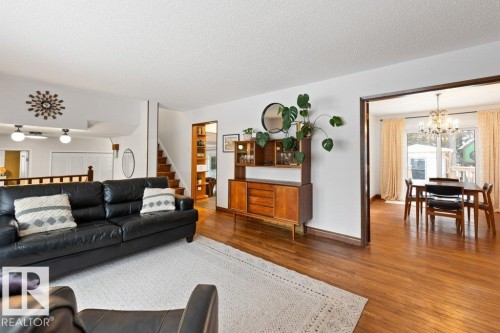 13 Glenwood Crescent, St. Albert, AB - Indoor Photo Showing Living Room
