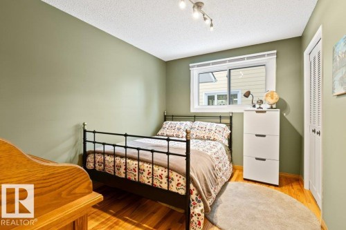 13 Glenwood Crescent, St. Albert, AB - Indoor Photo Showing Bedroom
