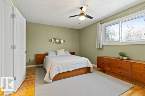 13 Glenwood Crescent, St. Albert, AB - Indoor Photo Showing Bedroom