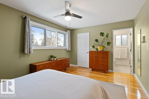 13 Glenwood Crescent, St. Albert, AB - Indoor Photo Showing Bedroom