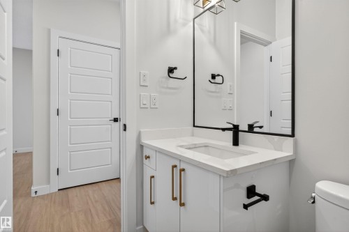 17 Hull Wynd, Spruce Grove, AB - Indoor Photo Showing Bathroom