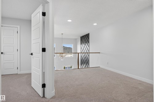 17 Hull Wynd, Spruce Grove, AB - Indoor Photo Showing Other Room