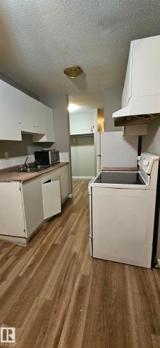 108 3720 118 Avenue, Edmonton, AB - Indoor Photo Showing Laundry Room