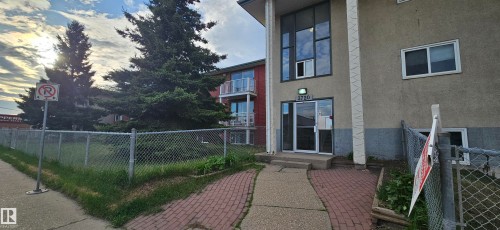 108 3720 118 Avenue, Edmonton, AB - Outdoor