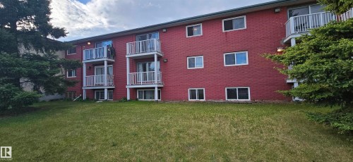 108 3720 118 Avenue, Edmonton, AB - Outdoor