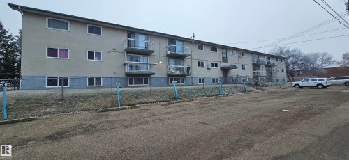 108 3720 118 Avenue, Edmonton, AB - Outdoor