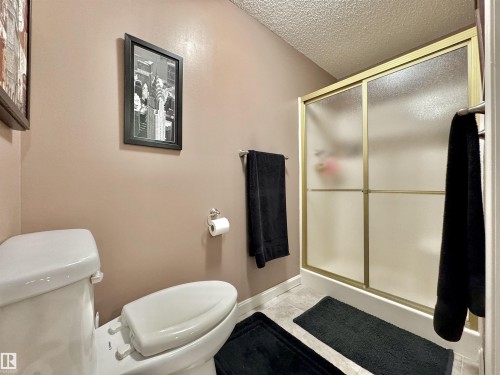 1035 109 St, Edmonton, AB - Indoor Photo Showing Bathroom