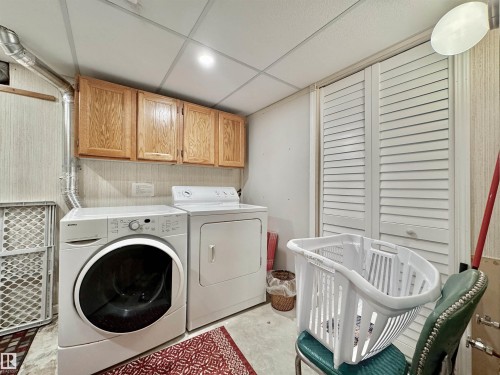 1035 109 St, Edmonton, AB - Indoor Photo Showing Laundry Room
