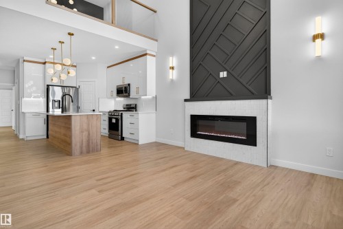 19 Hull Wynd, Spruce Grove, AB - Indoor With Fireplace