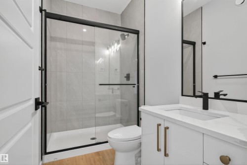 19 Hull Wynd, Spruce Grove, AB - Indoor Photo Showing Bathroom