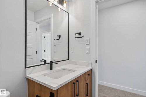 19 Hull Wynd, Spruce Grove, AB - Indoor Photo Showing Bathroom