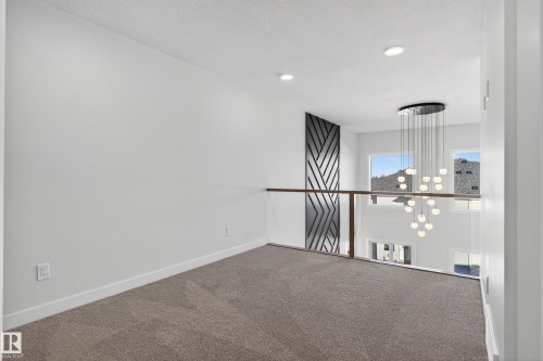 19 Hull Wynd, Spruce Grove, AB - Indoor Photo Showing Other Room