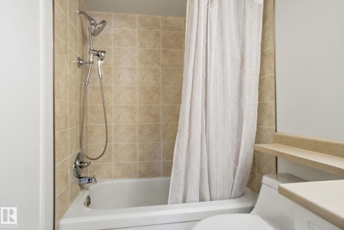 101 11115 80 Avenue, Edmonton, AB - Indoor Photo Showing Bathroom