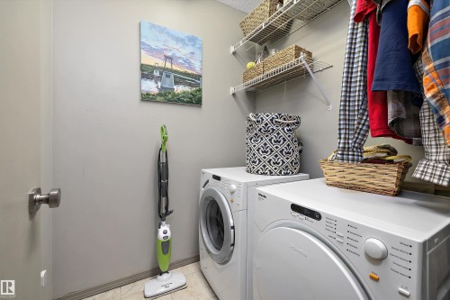 1060 Wedgewood Boulevard, Edmonton, AB - Indoor Photo Showing Laundry Room