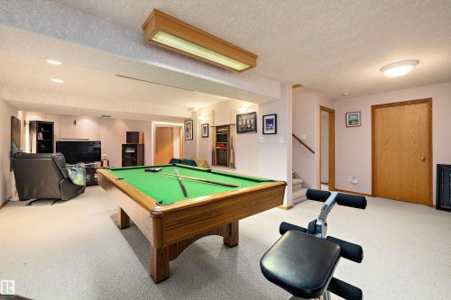 1060 Wedgewood Boulevard, Edmonton, AB - Indoor Photo Showing Other Room