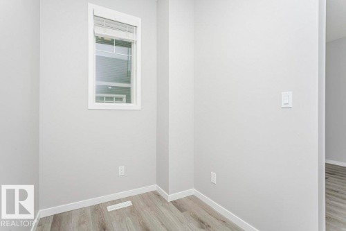 101 320 Secord Boulevard, Edmonton, AB - Indoor Photo Showing Other Room