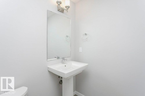 101 320 Secord Boulevard, Edmonton, AB - Indoor Photo Showing Bathroom