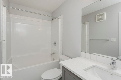 101 320 Secord Boulevard, Edmonton, AB - Indoor Photo Showing Bathroom
