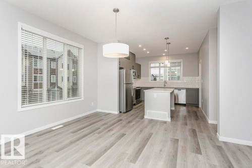 101 320 Secord Boulevard, Edmonton, AB - Indoor Photo Showing Kitchen