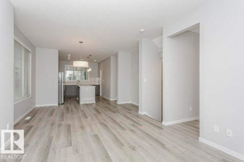 101 320 Secord Boulevard, Edmonton, AB - Indoor Photo Showing Other Room