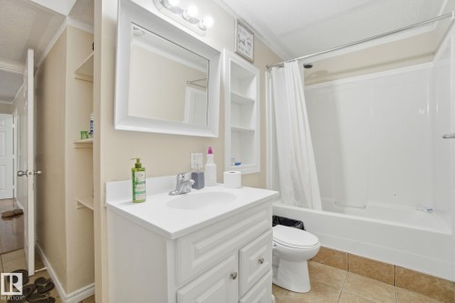 3316 24 Avenue, Edmonton, AB - Indoor Photo Showing Bathroom
