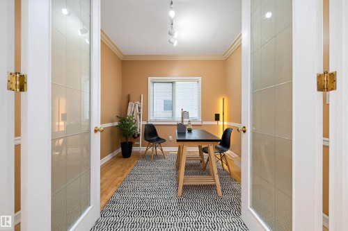 318 Darlington Crescent, Edmonton, AB - Indoor