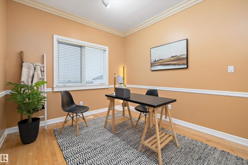 318 Darlington Crescent, Edmonton, AB - Indoor Photo Showing Other Room