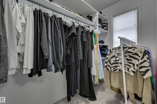 7234 Chivers Place, Edmonton, AB - Indoor With Storage