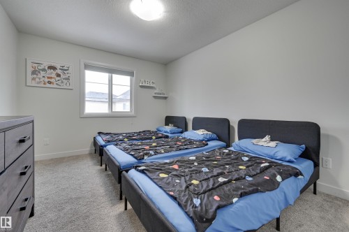 7234 Chivers Place, Edmonton, AB - Indoor Photo Showing Bedroom