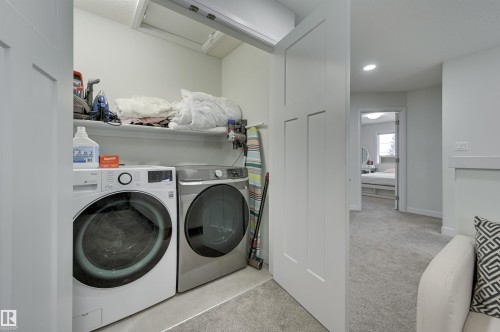 7234 Chivers Place, Edmonton, AB - Indoor Photo Showing Laundry Room