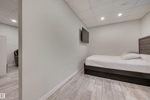 7234 Chivers Place, Edmonton, AB - Indoor