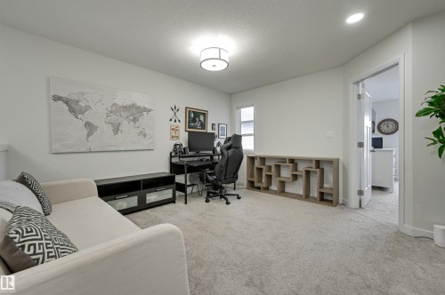 7234 Chivers Place, Edmonton, AB - Indoor