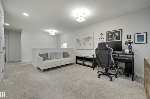 7234 Chivers Place, Edmonton, AB - Indoor