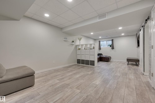 7234 Chivers Place, Edmonton, AB - Indoor Photo Showing Other Room