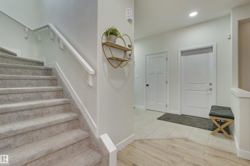 7234 Chivers Place, Edmonton, AB - Indoor Photo Showing Other Room