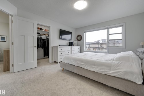 7234 Chivers Place, Edmonton, AB - Indoor Photo Showing Bedroom