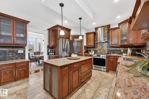 49 Loiselle Way, St. Albert, AB - Indoor Photo Showing Kitchen With Upgraded Kitchen