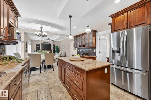 49 Loiselle Way, St. Albert, AB - Indoor Photo Showing Kitchen