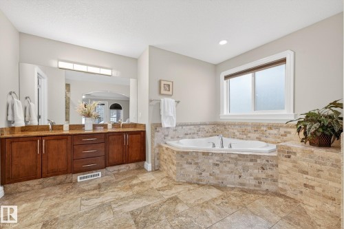 49 Loiselle Way, St. Albert, AB - Indoor Photo Showing Bathroom
