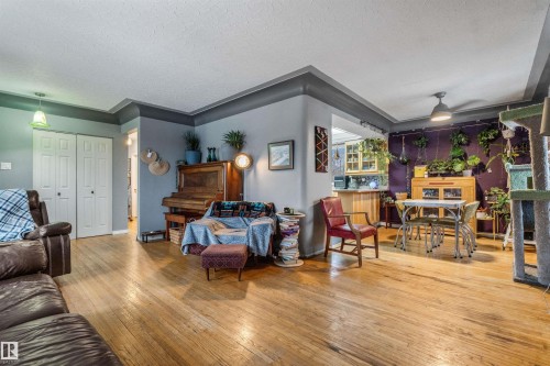 55229 Range Road 13, Rural Lac Ste. Anne County, AB - Indoor Photo Showing Living Room