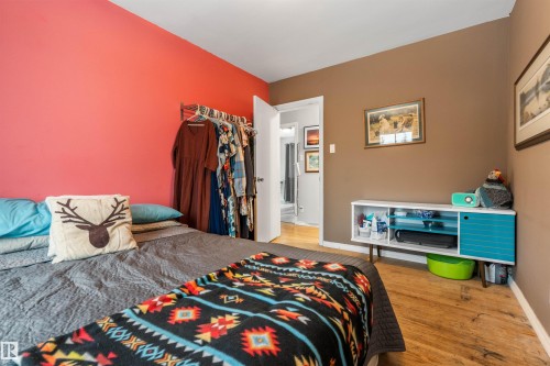 55229 Range Road 13, Rural Lac Ste. Anne County, AB - Indoor Photo Showing Bedroom