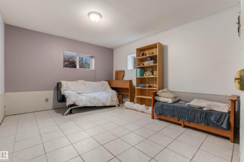 55229 Range Road 13, Rural Lac Ste. Anne County, AB - Indoor Photo Showing Bedroom