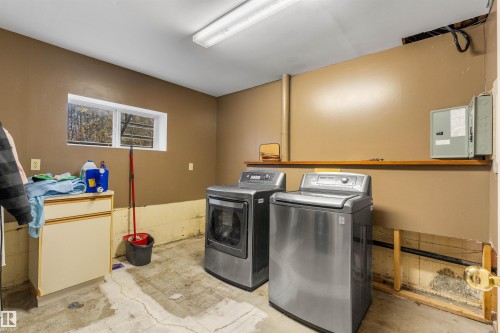 55229 Range Road 13, Rural Lac Ste. Anne County, AB - Indoor Photo Showing Laundry Room