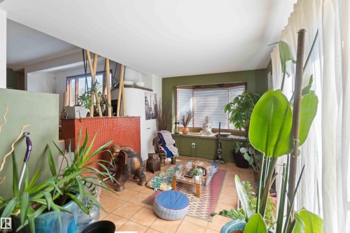 11026 110 Avenue, Edmonton, AB - Indoor Photo Showing Other Room