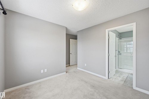 4033 Orchards Drive, Edmonton, AB - Indoor Photo Showing Other Room