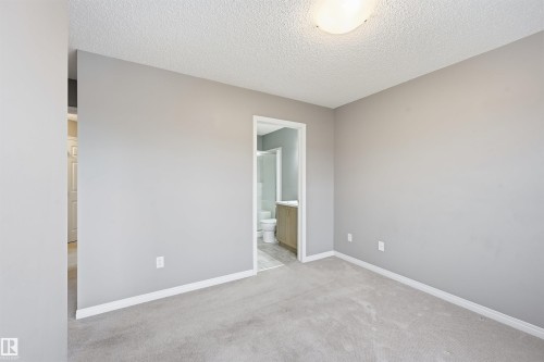 4033 Orchards Drive, Edmonton, AB - Indoor Photo Showing Other Room