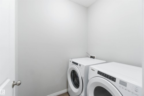 54 2072 Wonnacott Way, Edmonton, AB - Indoor Photo Showing Laundry Room