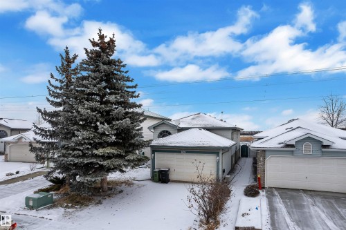 829 Blacklock Way, Edmonton, AB - Outdoor